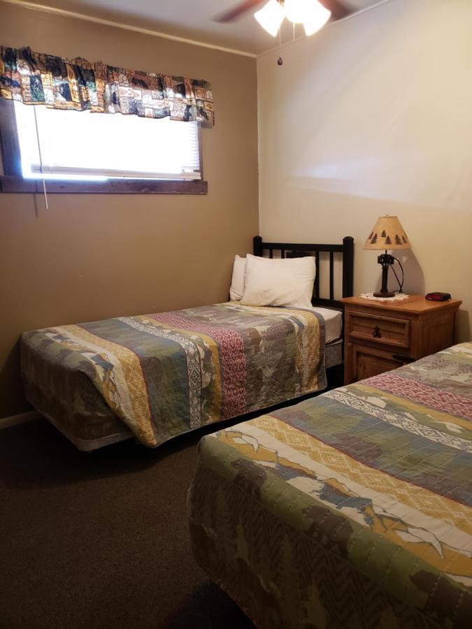 Flaming Gorge Resort Dutch John Екстер'єр фото