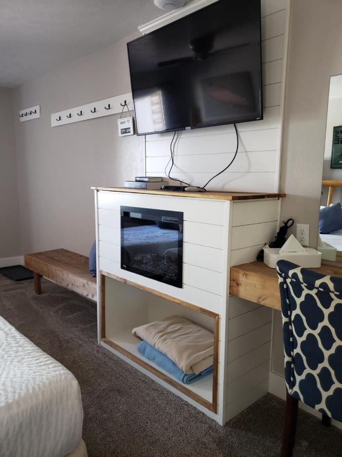 Flaming Gorge Resort Dutch John Екстер'єр фото