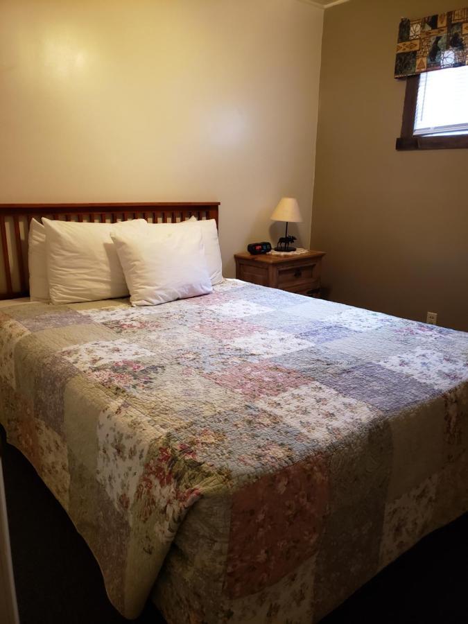 Flaming Gorge Resort Dutch John Екстер'єр фото