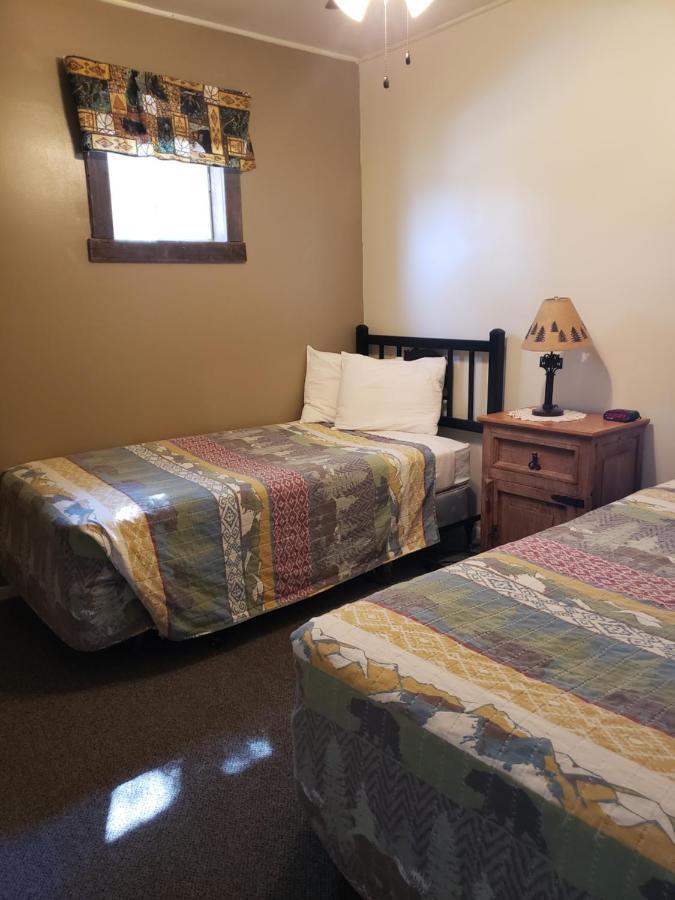 Flaming Gorge Resort Dutch John Екстер'єр фото