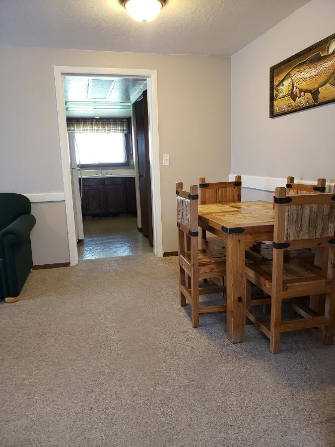 Flaming Gorge Resort Dutch John Екстер'єр фото