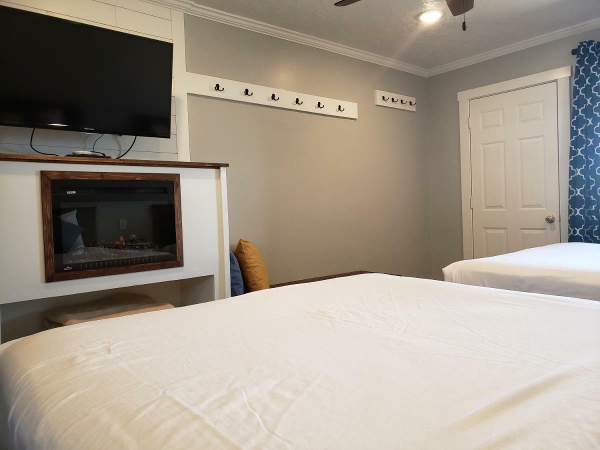 Flaming Gorge Resort Dutch John Екстер'єр фото